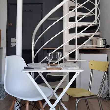 Le Duplex Malouin Armiliner Intramuros Апартаменты Сен-Мало